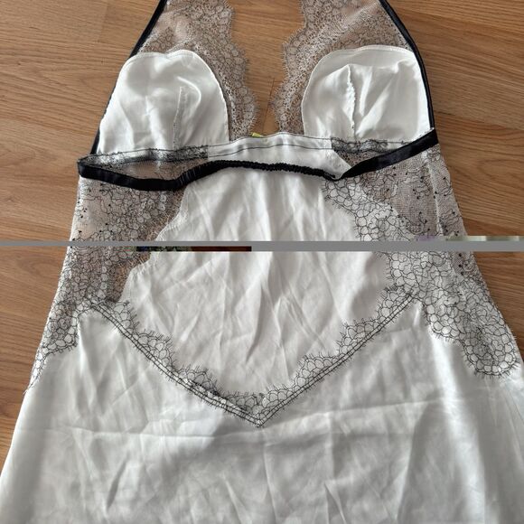 VICTORIAS SECRET Halter Babydoll Chemise White Black Lace Lingerie Sz Large NWOT - Picture 8 of 10